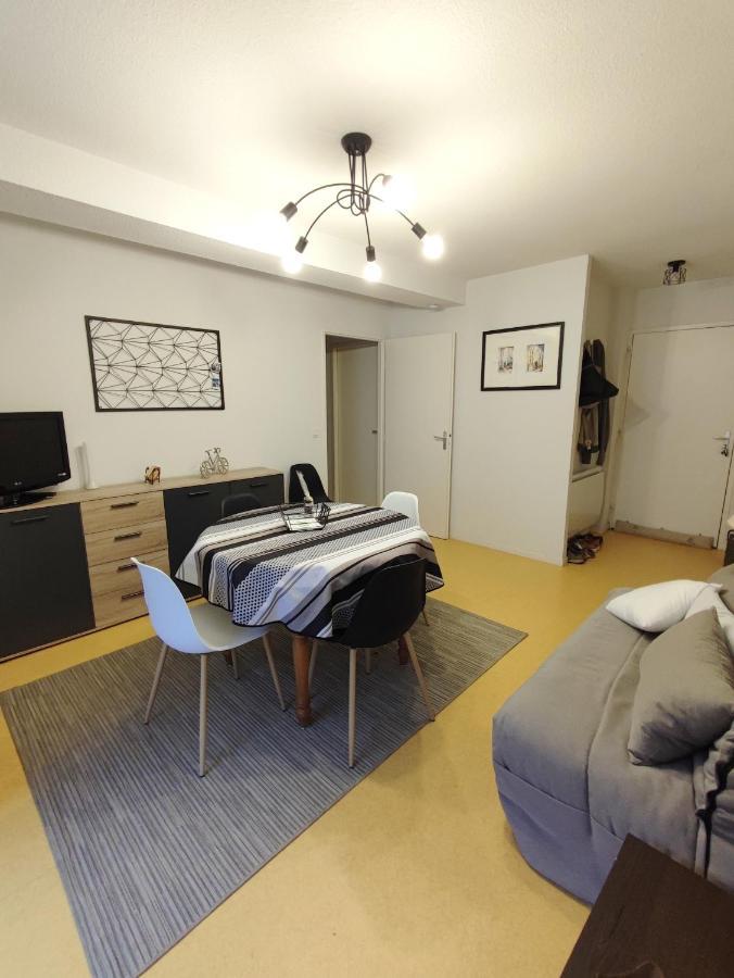 Grand Appartement En Rdc Vallee De 캄팡 외부 사진