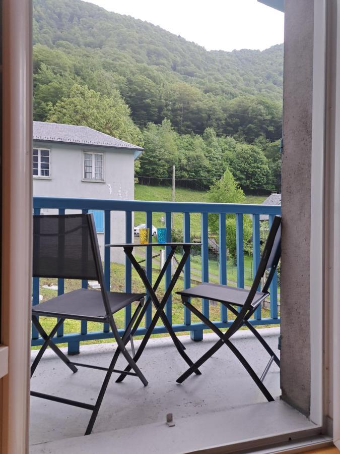 Grand Appartement En Rdc Vallee De 캄팡 외부 사진
